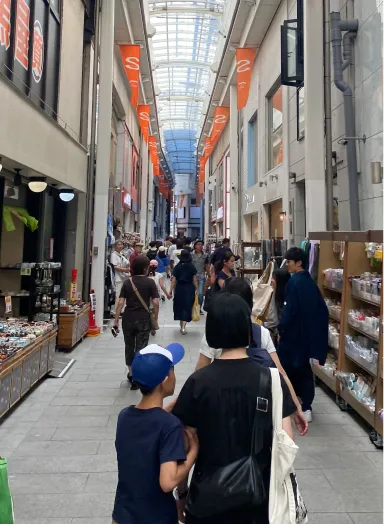 South ゾーンのアーケード